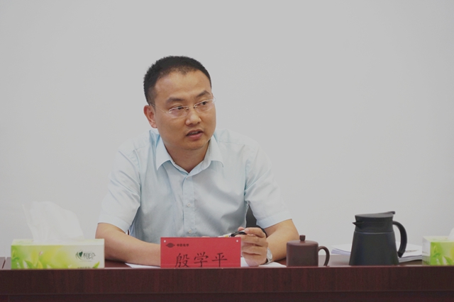 副總經理、總經濟師殷學平進行總結發(fā)言.jpg